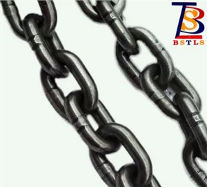 Vysoce kvalitní G80 legovaná ocel s krátkým článkem svařovaný těžkým železem černěný řetěz pro zdvihání břemen